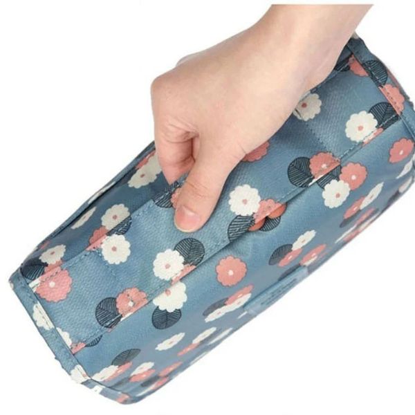 trousse de toilette - trousse de toilette de voyage - trousse de toilette voyage - trousse de toilette femme - trousse de toilette homme - tousse de toilette avion - tousse de toilette cabine - trousse de toilette imperméable - trousse de toilette suspendu - trousse de toilette à suspendre - tousse de toilette pliable -