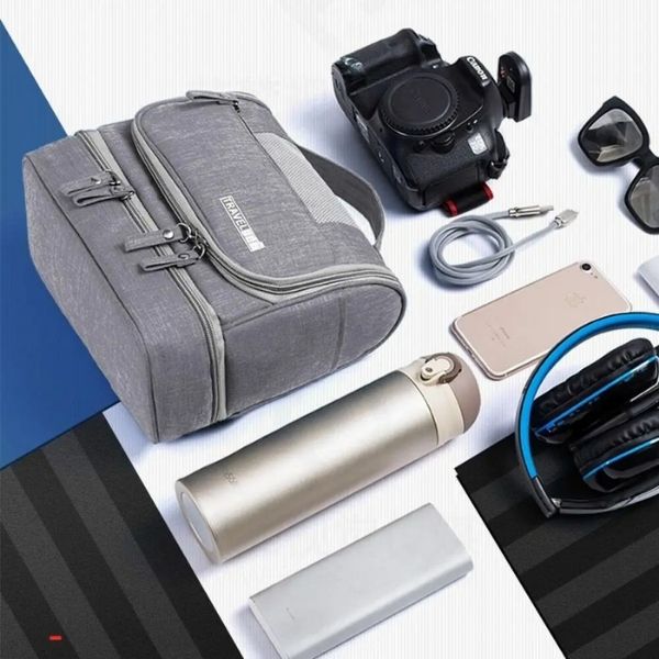 trousse de toilette - trousse de toilette de voyage - trousse de toilette voyage - trousse de toilette femme - trousse de toilette homme - tousse de toilette avion - tousse de toilette cabine - trousse de toilette imperméable - trousse de toilette suspendu - trousse de toilette à suspendre - tousse de toilette double fermeture éclair -