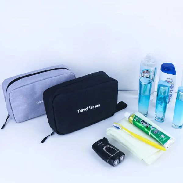 trousse de toilette - trousse de toilette de voyage - trousse de toilette voyage - trousse de toilette femme - trousse de toilette homme - tousse de toilette avion - tousse de toilette cabine - trousse de toilette imperméable - trousse de toilette suspendu - trousse de toilette à suspendre - tousse de toilette pliable -