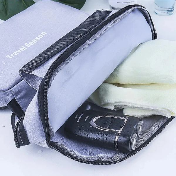trousse de toilette - trousse de toilette de voyage - trousse de toilette voyage - trousse de toilette femme - trousse de toilette homme - tousse de toilette avion - tousse de toilette cabine - trousse de toilette imperméable - trousse de toilette suspendu - trousse de toilette à suspendre - tousse de toilette pliable -