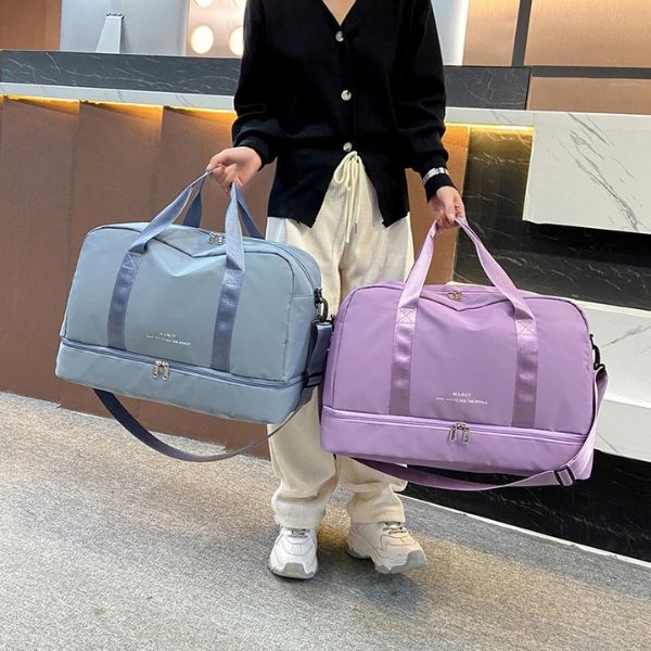 sac de voyage femme - sac de voyage - sac de voyage bandoulière - sac de voyage femme bandoulière - sac de voyage avec compartiment chaussures - sac bandoulière - sac de voyage cabine - sac de voyage avion - sac bagages à main - VoyagerZen -