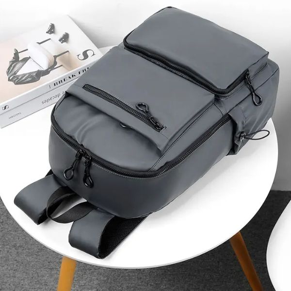 sac a dos de voyage - sac a dos - sac de voyage - sac a dos étudiant - sac a dos homme - sac a dos femme - sac a dos pour ordinateur portable - sac a dos pc portable - sac a dos mode - sac a dos en PU - VoyagerZen -