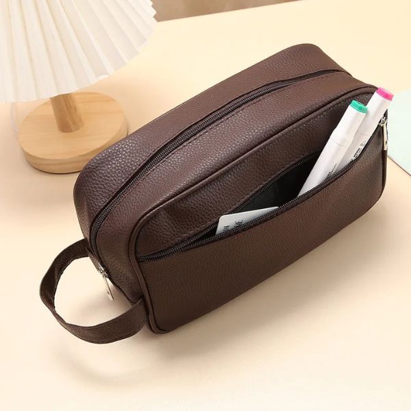 trousse de toilette - trousse de toilette de voyage - trousse de toilette voyage - trousse de toilette femme - trousse de toilette homme - tousse de toilette avion - tousse de toilette cabine - trousse de toilette imperméable - trousse de toilette pvc -